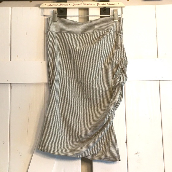 lululemon athletica Dresses & Skirts - Lululemon knit skirt